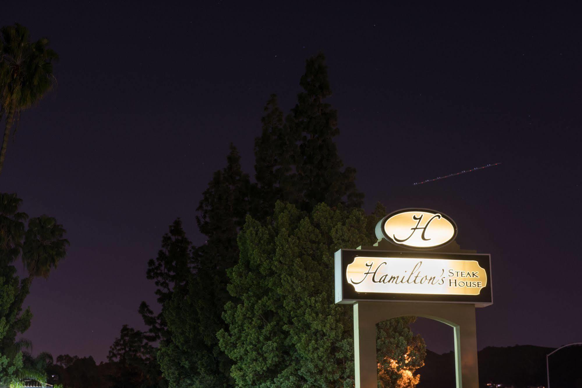 Vanllee Hotel Covina Luaran gambar